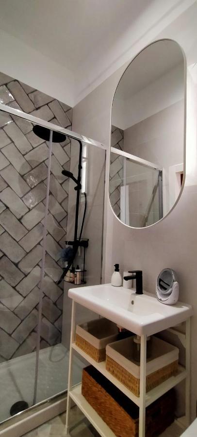 Soho Views & Parking Apartment Малага Екстериор снимка